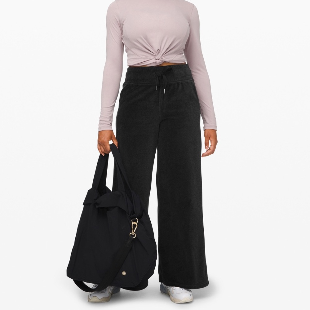 NWT LULULEMON Morning Restore Pant Black Velour 10